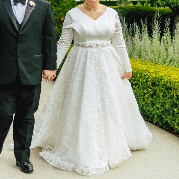 A-Line Wedding Dress With Long Sleeves - Picture 1 of 6